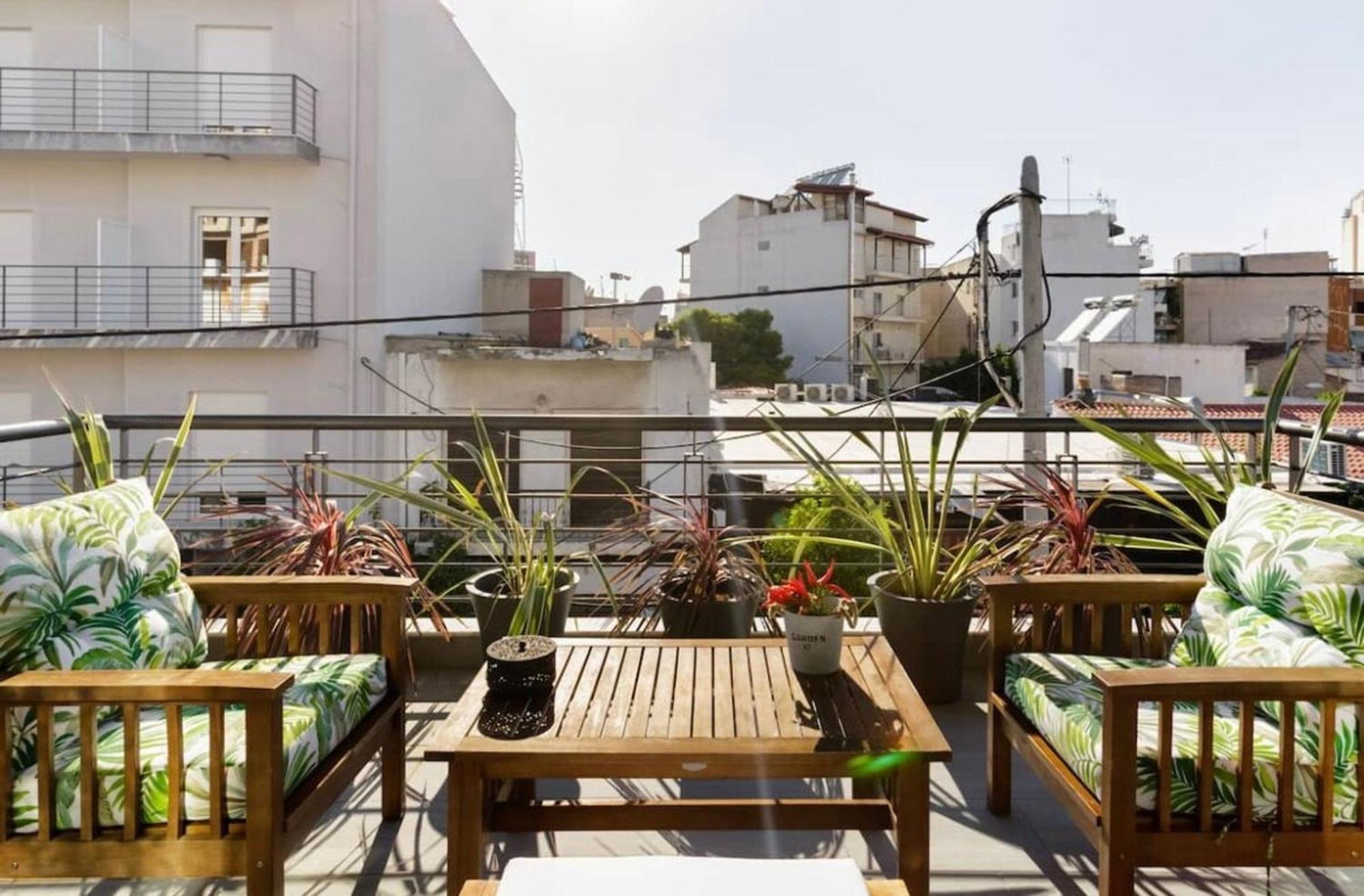 Stylish Boutique Loft With Private Balcony Lejlighed Athen Eksteriør billede