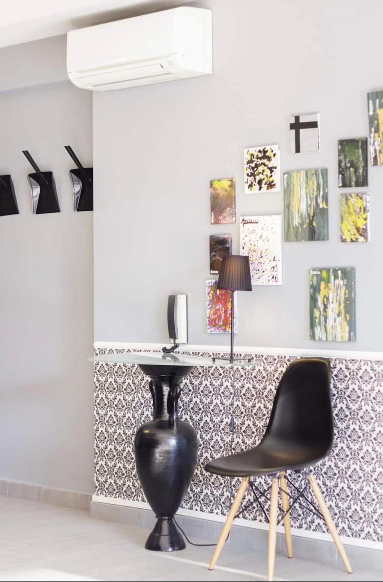 Stylish Boutique Loft With Private Balcony Lejlighed Athen Eksteriør billede